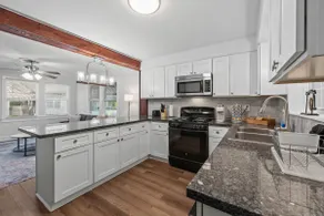 The Local Loft at LSU minutes from downtown - Image 4