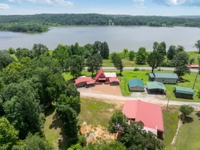 Cozy lake front hide away - Image 4