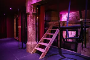 LE MOULIN DES PLAISIRS atypical SM experience - Image 4