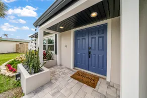 Private Oasis! Pool/Tiki/Game room. Walk to Beach! - Image 2