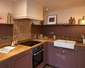 Boutique Cottage in the Heart of Kintbury - Image 3