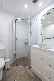 Top Floor CBD Studio Walk to Darling Harbour - Image 5