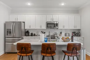 The Somerset: 6 min to downtown! - Image 3
