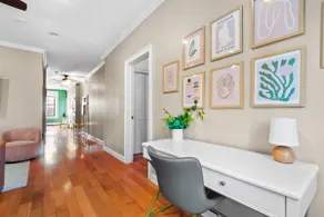 Chic Urban Oasis min NYC & MetLife - 1100 sqft - Image 3