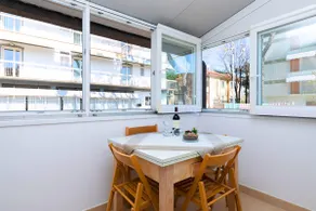 SUMMER•House a short walk from the Sea + Free Parking + WiFi - Image 3