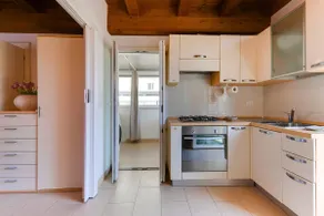 SUMMER•House a short walk from the Sea + Free Parking + WiFi - Image 2