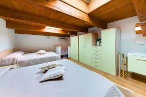 SUMMER•House a short walk from the Sea + Free Parking + WiFi - Image 4