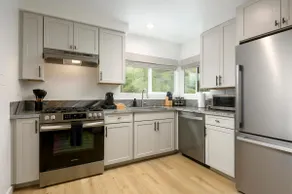 2BR Summerland Escape w/ Balcony, Near SB - Image 2