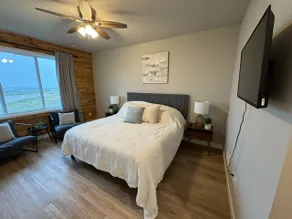 Cat Shack at Colbert - 2 King bedrooms- 2 bath - Image 4