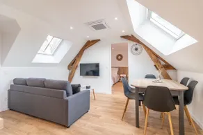 New Cozy Apartment, Hyper Center 301 - Image 4