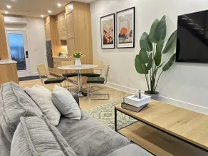 Luxurious 2BR 2BATH 2PRK Little Italy EV Charger - Image 5