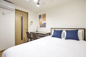 Sumyca Tokyo's apartment. Conveniently located a 1-minute walk from the nearest station, with a double bed. - Image 2