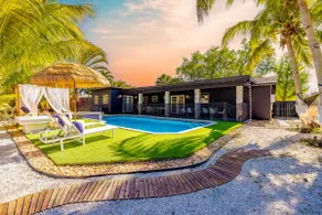 Miami Waterfront Villa | Pool, Spa, Dock & Kayaks - Image 4