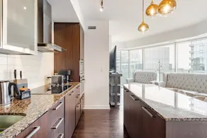Luxury 2-Bedroom Condo & Free Parking - Image 3