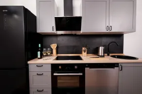 Studio 1833 - Image 3