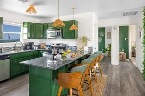 The Breeze Beach House - Image 2