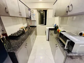 Lively 2BHK Apt near Airport, BKC & NMACC - Image 4