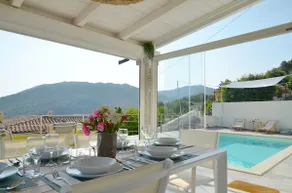 Detached Villa with Sea View and Private Pool - Image 5