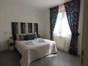 Penthouse with a beautiful view and free parking, 10 min from Florence - Image 5