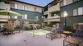 2-Bd Retreat Near Beach & Pool - Image 2