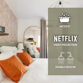 Spa - video projector - double shower - heart of the city - Image 2