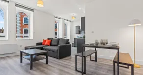 Gold St D-Lux | Chic 1BR Apt Heart Of Northampton - Image 4