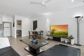 2-Bed Apt Near Mt Coot-tha, UQ & Brisbane CBD - Image 4