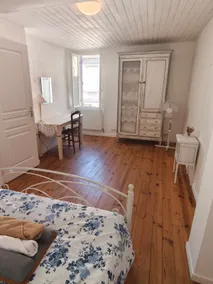 The Cottage at 7 - Image 5
