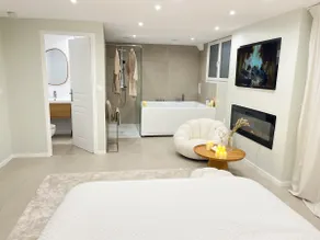 Romantic Room with bathtub (no bubbles) - Image 5