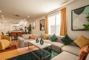 Top Notch Townhome w/Rooftop + Garage Parking! - Image 5