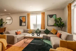Top Notch Townhome w/Rooftop + Garage Parking! - Image 3