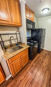 Vibrant Chalet With Fast WiFi Free Parking - Image 2