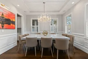 Clarendon House - with 8 BR, 6 BA - Image 4