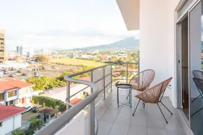 Euroloft Luxury Penthouse w/ Rooftop Pool & Views - Image 3