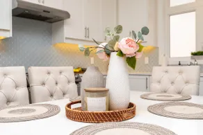 Inspiring 3BR Milton Retreat Near Kelso Trails - Image 3