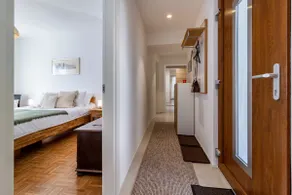 Tiny Home Lugano South - Parking & Comfort - Image 2