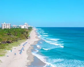 Steps to Beach, Balcony, Pool, Parking - 2BR 2BA - Image 5