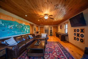 Huge decks, Hot Tub, Fire Pit & Dog Friendly - Image 3