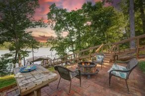 Waterfront cabin | Private dock | main channel - Image 2
