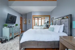 4 Master Suites Chef's Kitchen 15-Min to Boston - Image 5