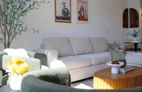 Valencia | Modern Luxury 1BD 1BA w/Amenities - Image 2