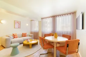 A Bright 1-bedroom with Services - Champs-Elysées - Image 2