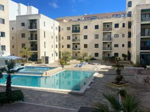 New 3 Bed Apt Communial Pool - Image 4