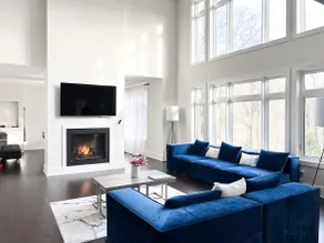Luxe Muskoka retreat for 8, hot tub sauna fire pit - Image 3