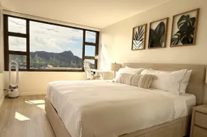 YAMA 1 BR SUITE | Diamond Head View + Ocean Peek - Image 5