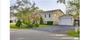 Entire Home In Saco Maine! 3.5miles to Beaches! - Image 2