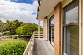 Holly's Beach House by the BnB Collection - Image 5