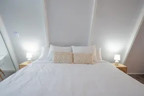 Clara Monteverde House - Image 3