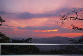 Clara Monteverde House - Image 4