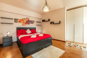 San Mamete Lake View Apartment - Image 4